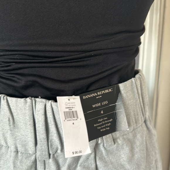 NEW LISTING! Banana Republic Factory grey wide leg pants - Picture 7 of 9
